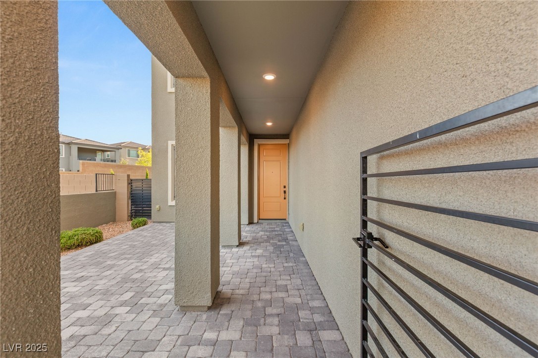 389 Red Feather Peak Court