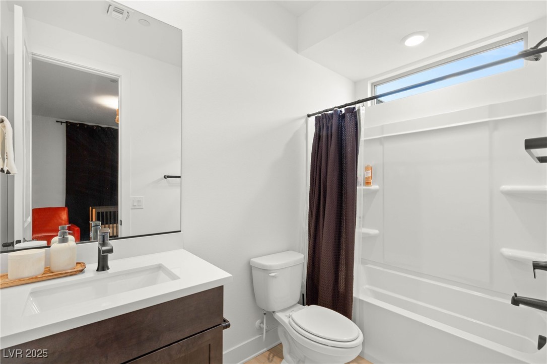 389 Red Feather Peak Court