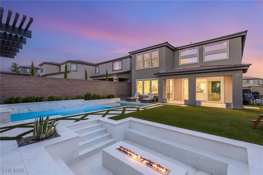 389 Red Feather Peak Court