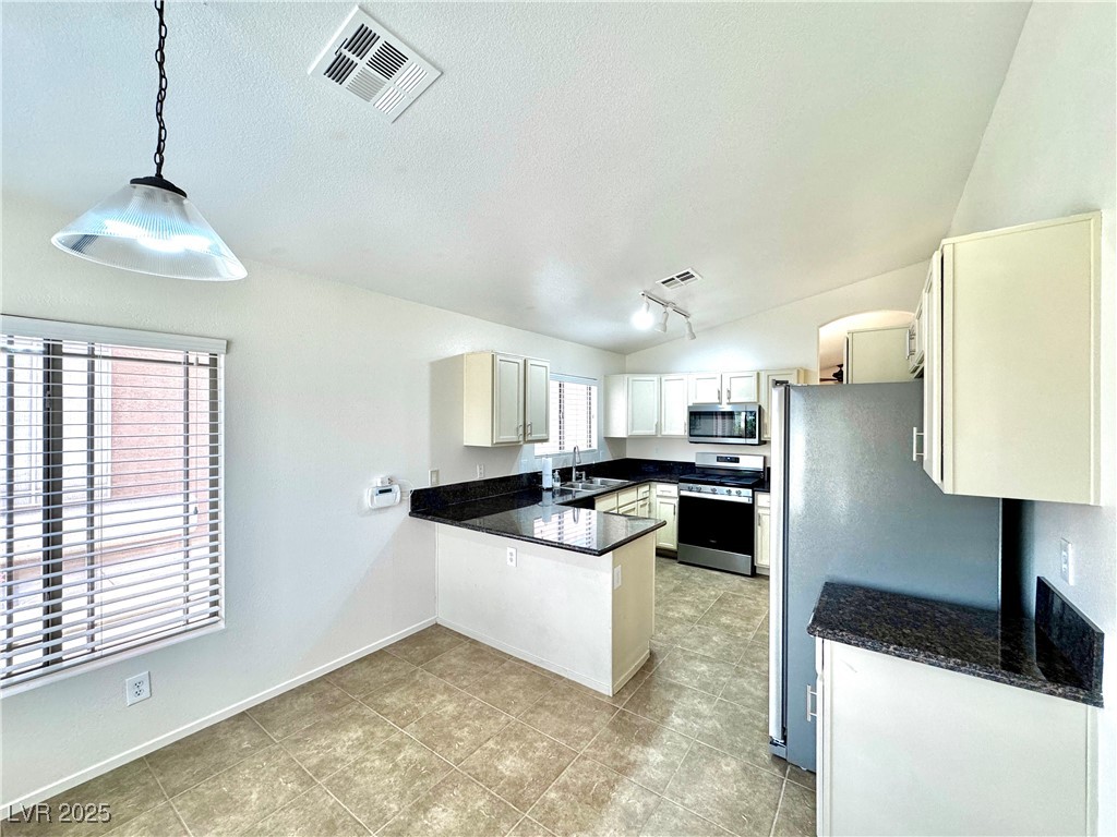 9344 Gray Duck Court