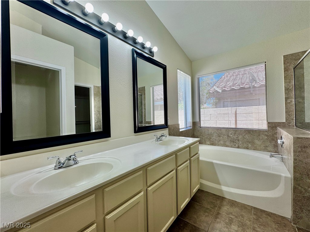 9344 Gray Duck Court