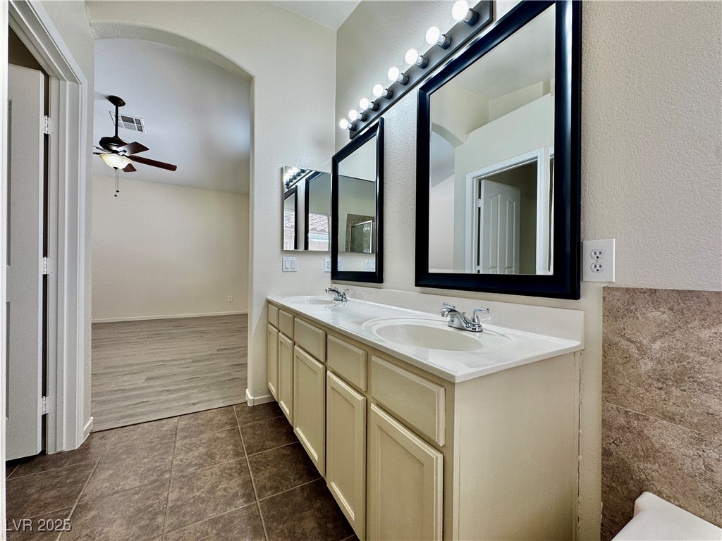 9344 Gray Duck Court