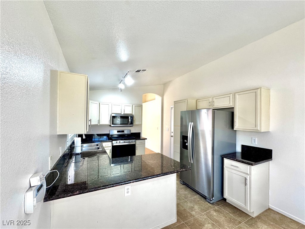 9344 Gray Duck Court