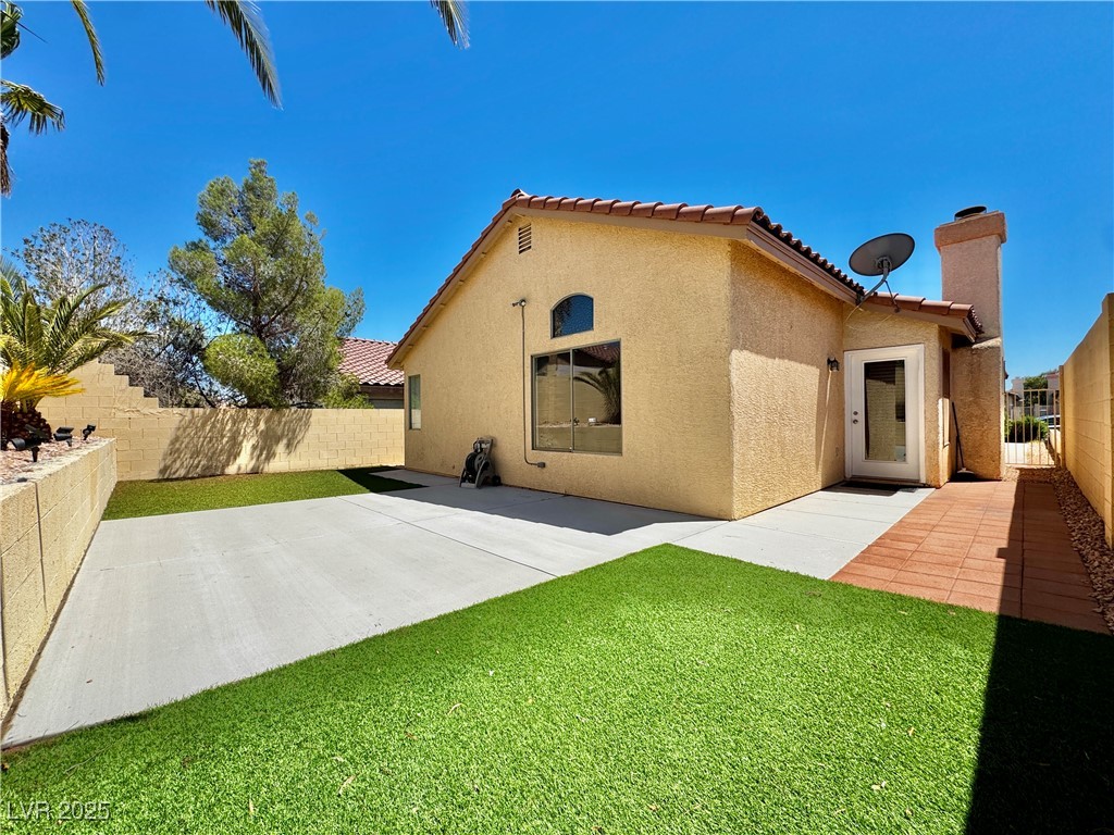 9344 Gray Duck Court