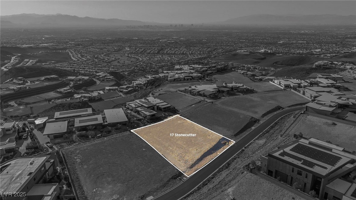 17 Stonecutter Court