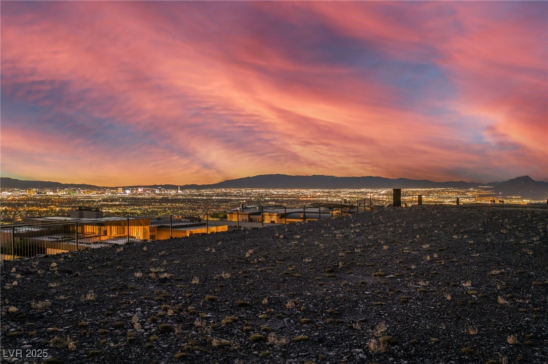 17 Stonecutter Court