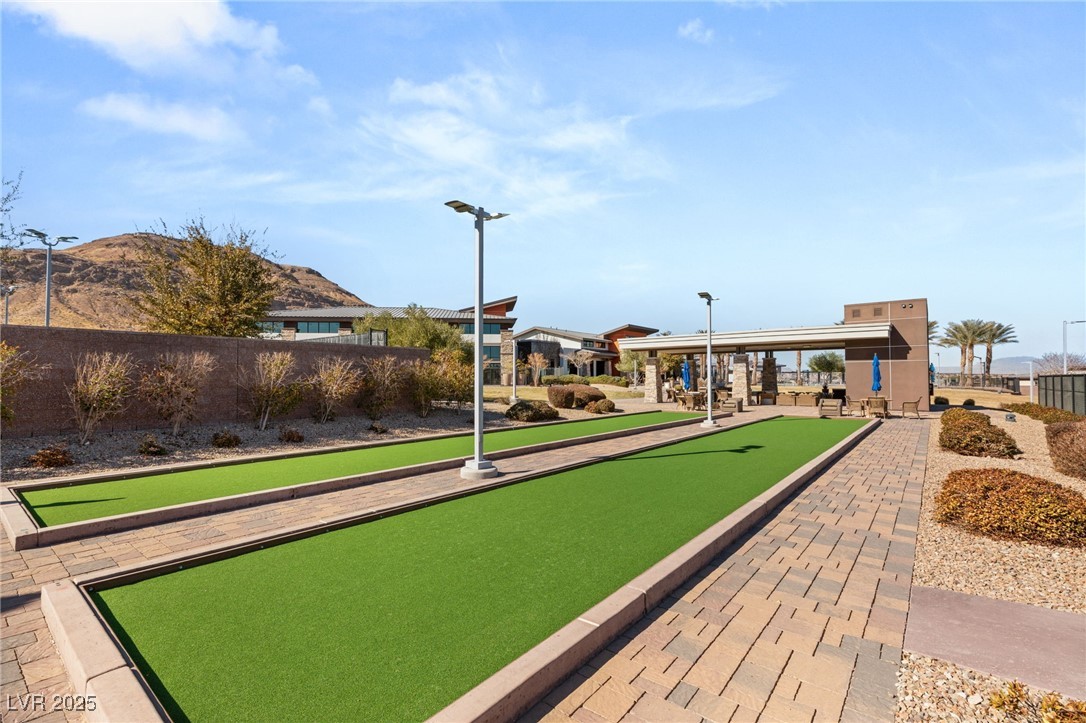 10179 Emerald Sunset Court