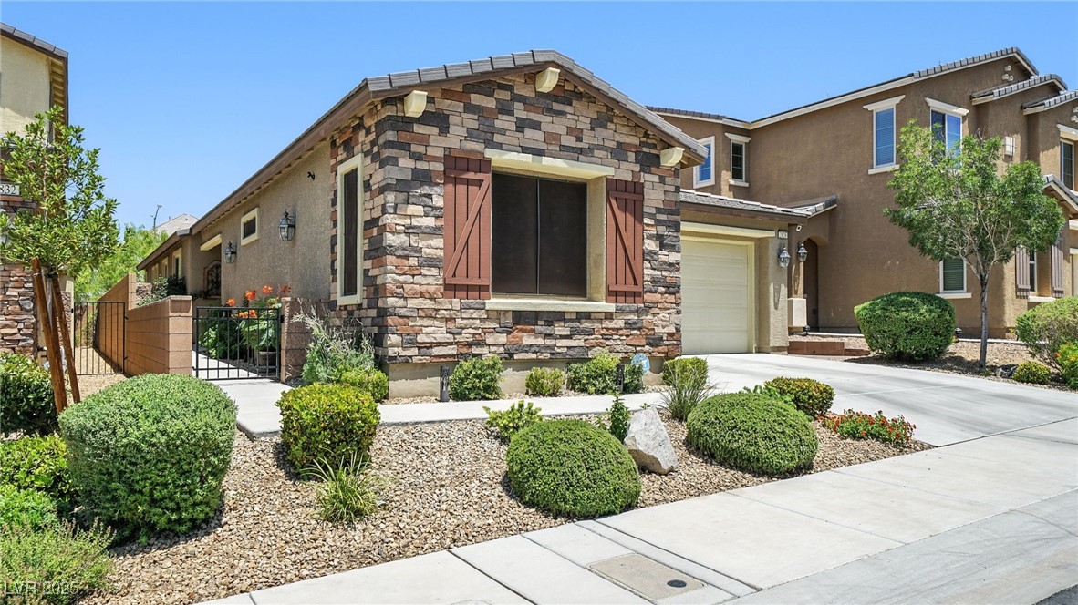 2828 Shadows Edge Court