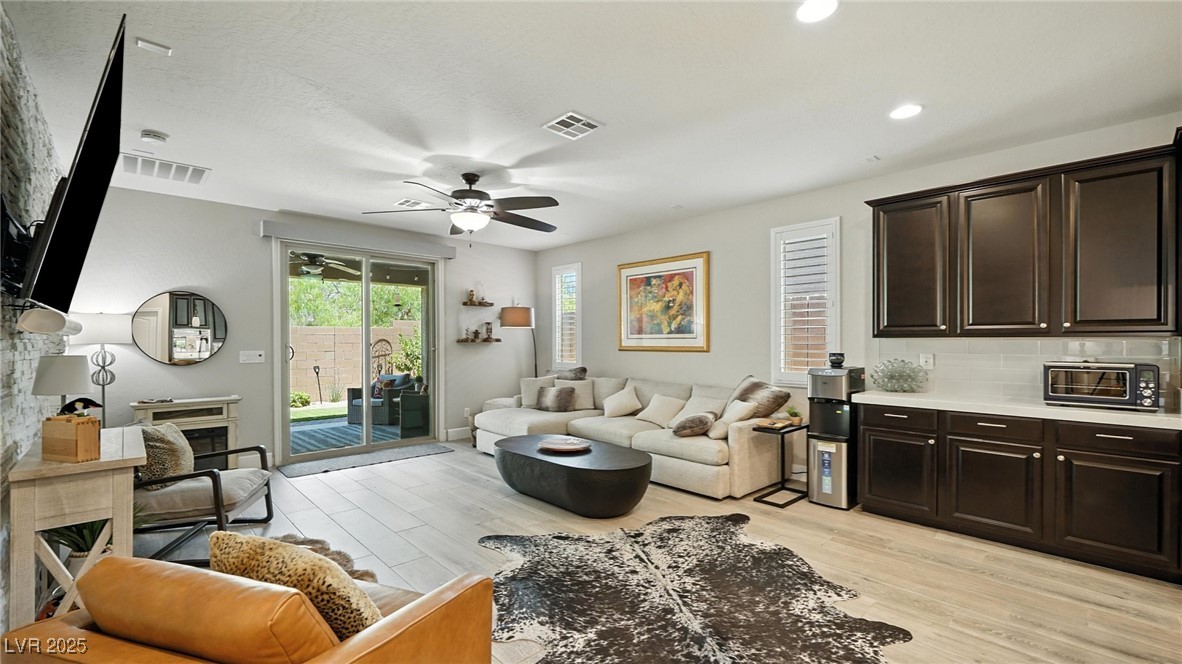 2828 Shadows Edge Court