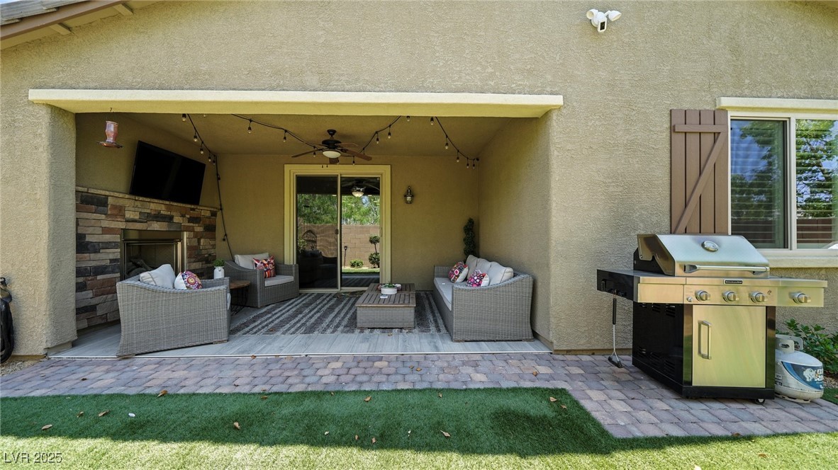 2828 Shadows Edge Court