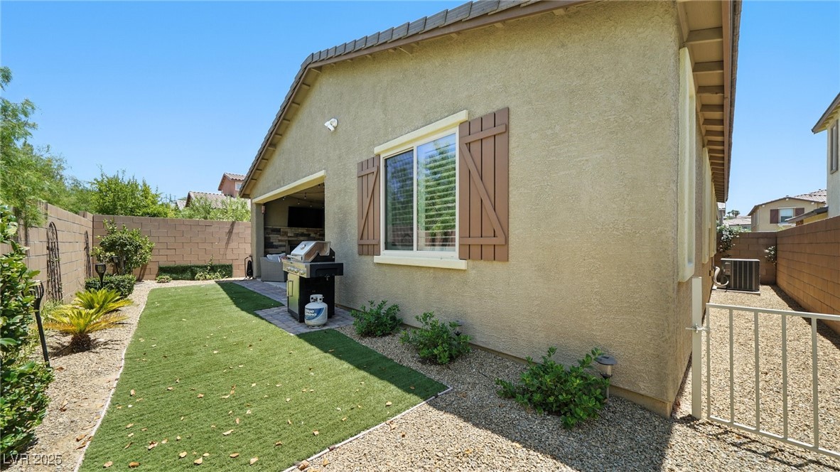 2828 Shadows Edge Court