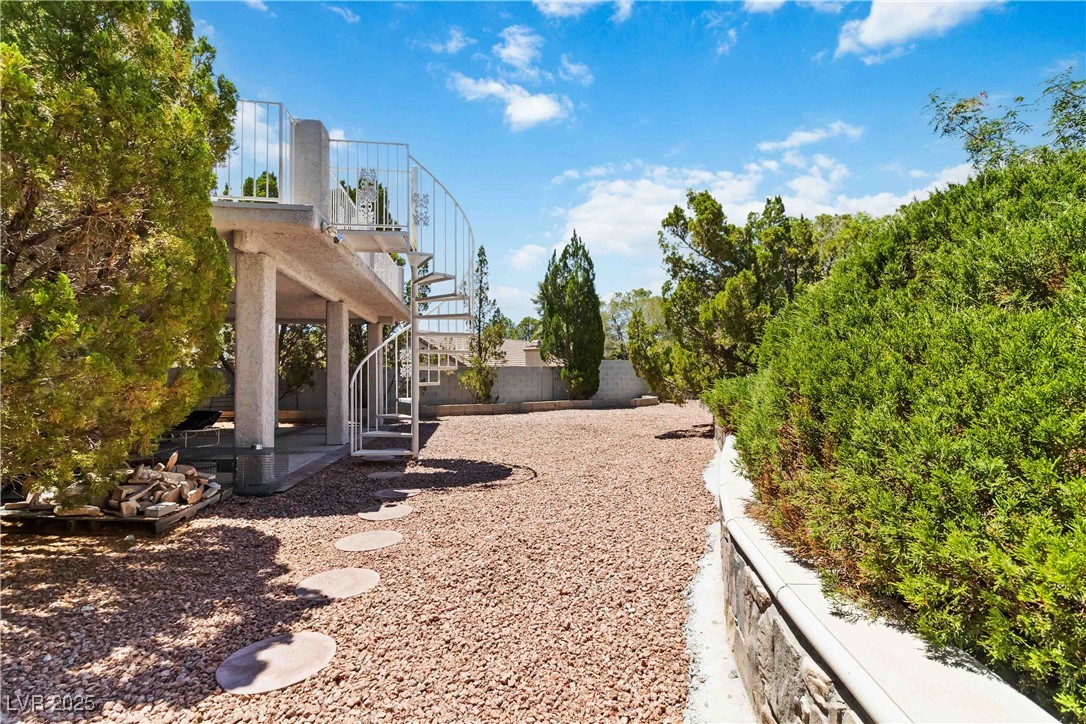 9109 Anchor Cove Court