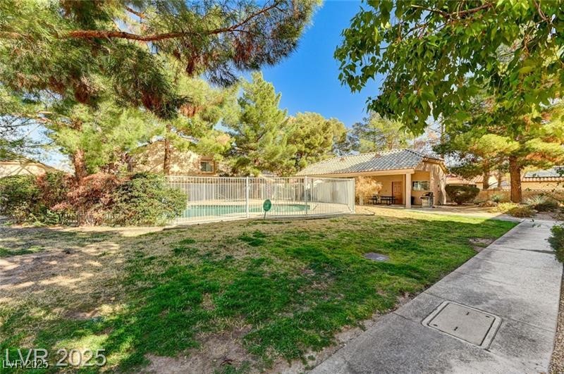 1600 North Torrey Pines Drive 202