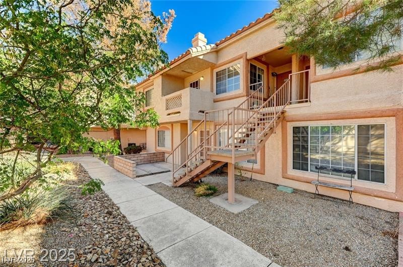 1600 North Torrey Pines Drive 202