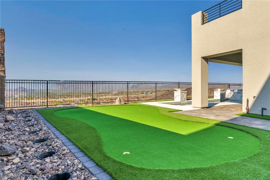 218 Shaded Canyon Drive