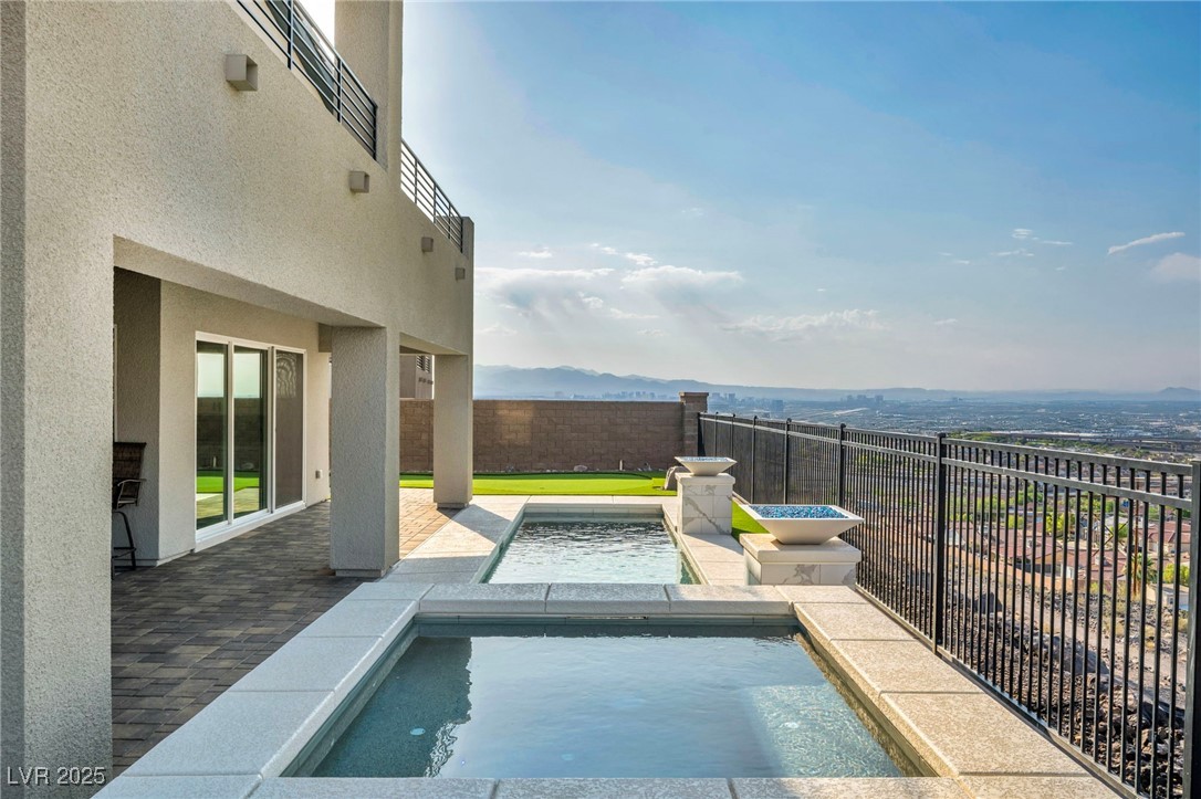 218 Shaded Canyon Drive