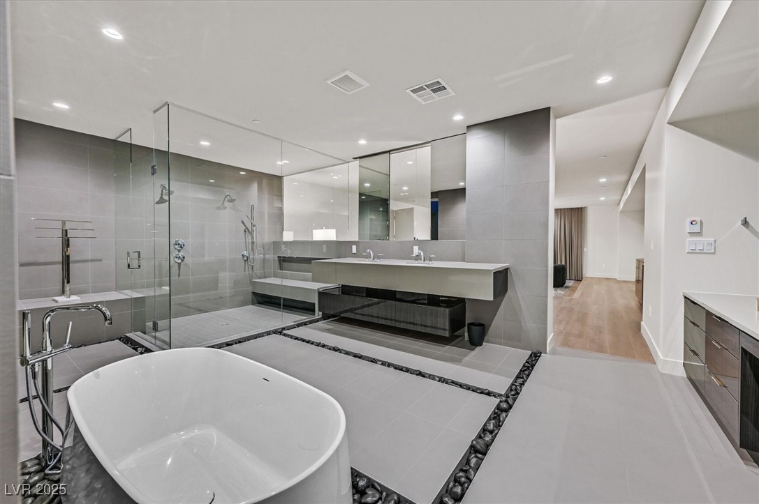 807 Magnum Cliff Court