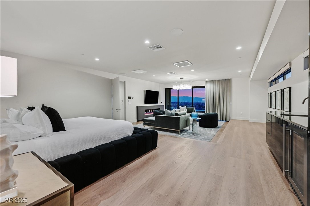 807 Magnum Cliff Court