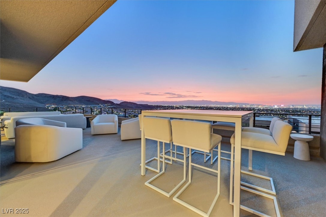 807 Magnum Cliff Court