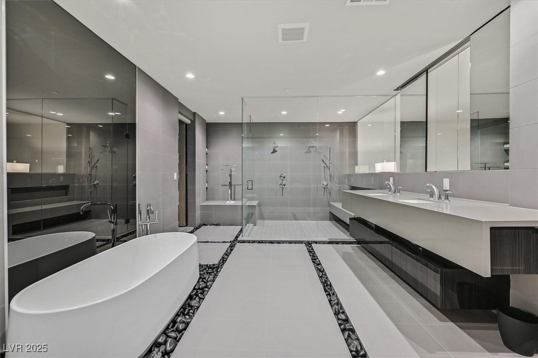 807 Magnum Cliff Court