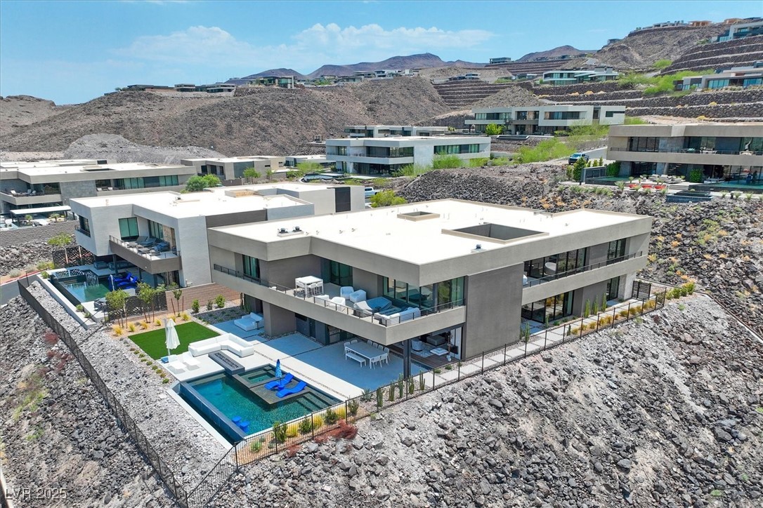 807 Magnum Cliff Court