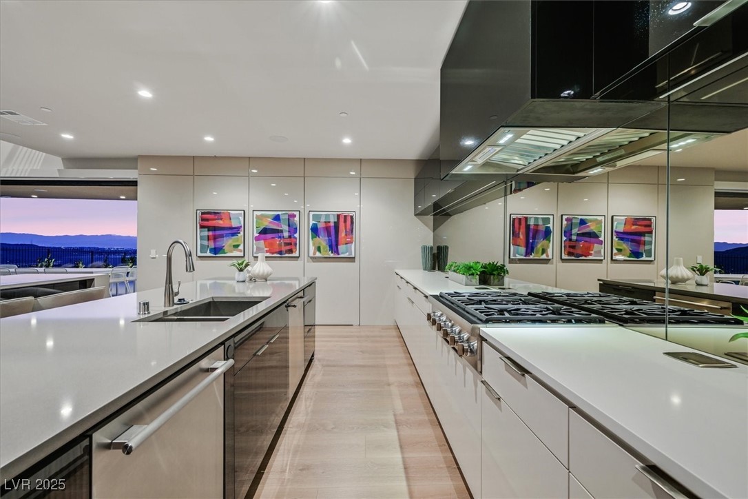 807 Magnum Cliff Court