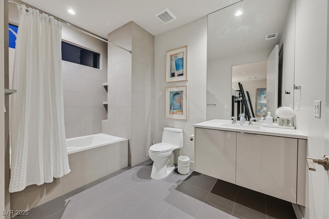 807 Magnum Cliff Court