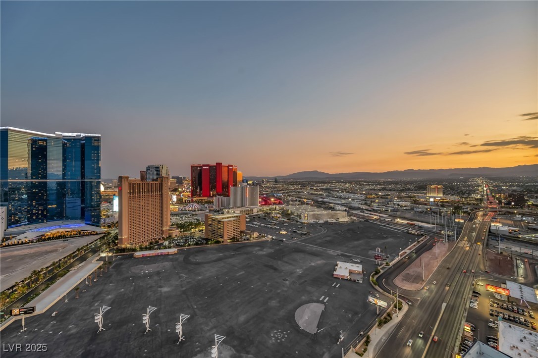 200 West Sahara Avenue 3702