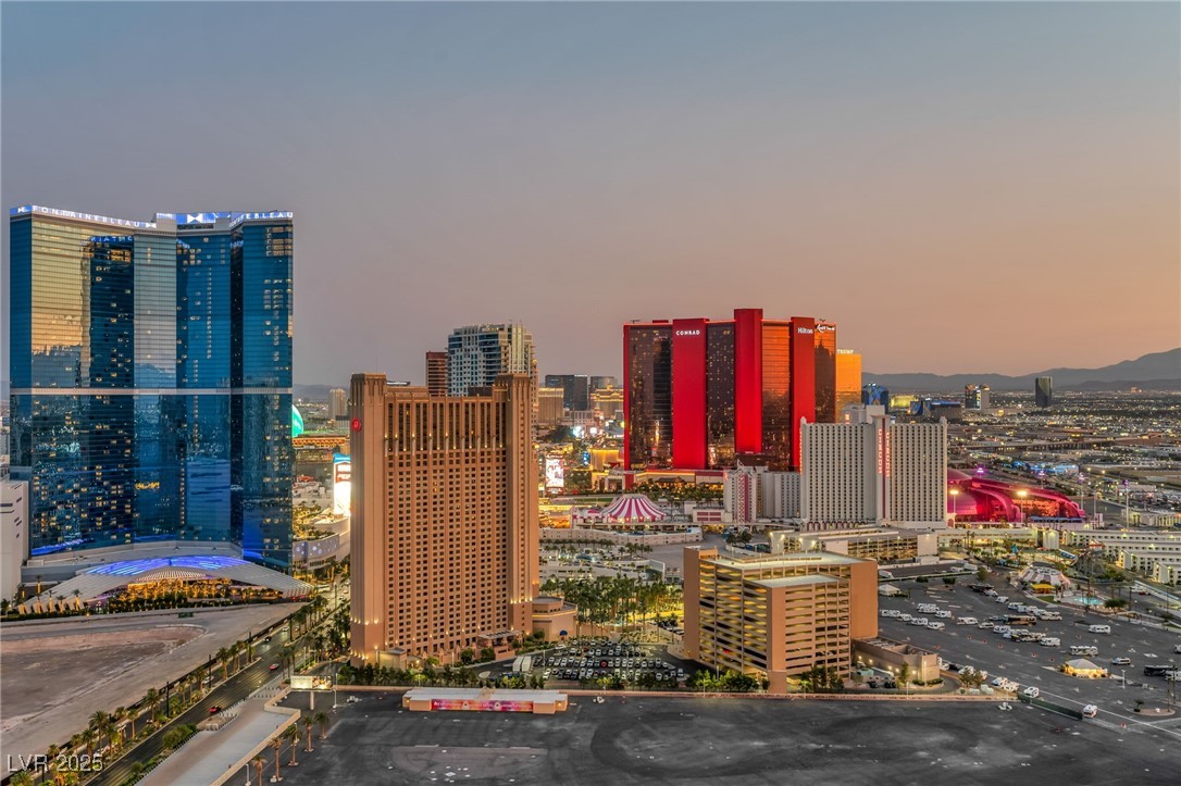 200 West Sahara Avenue 3702