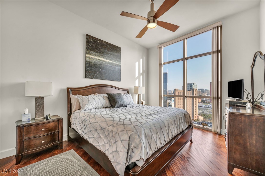 200 West Sahara Avenue 3702