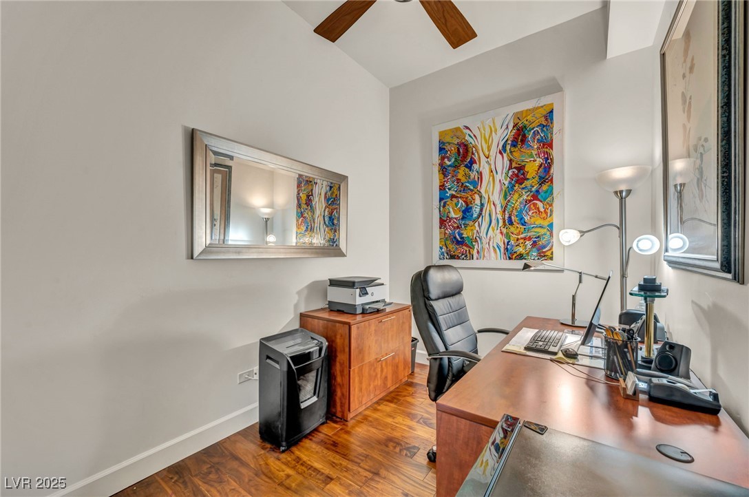 200 West Sahara Avenue 3702