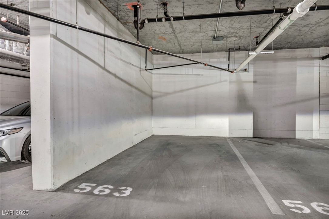 200 West Sahara Avenue 3702