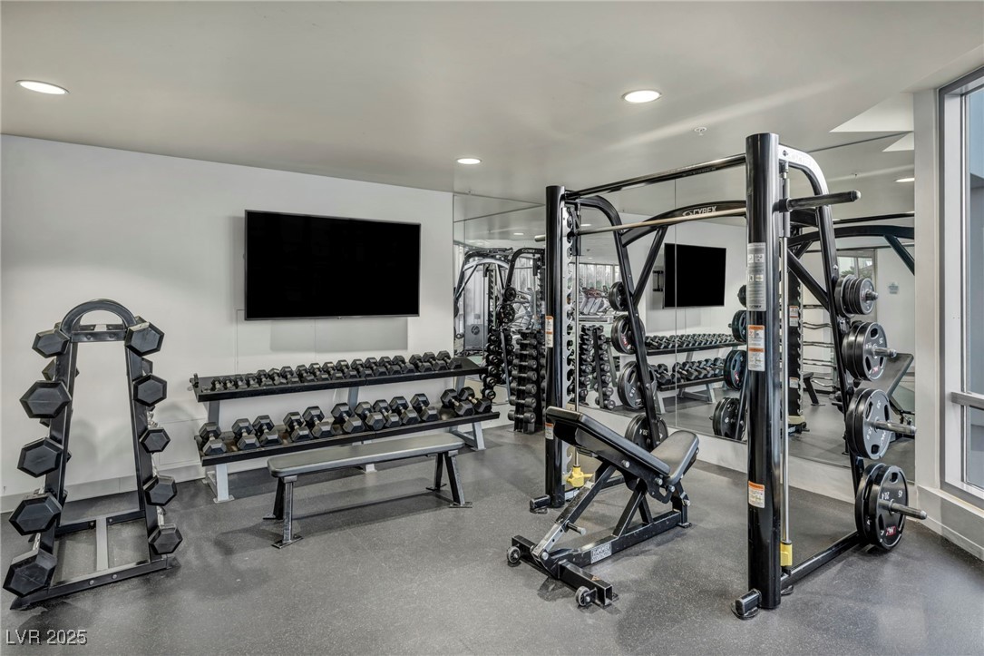 200 West Sahara Avenue 3702