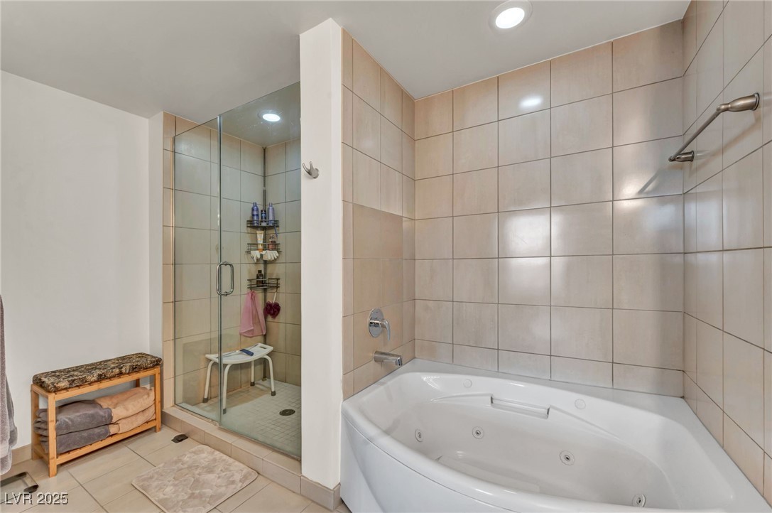 200 West Sahara Avenue 3702