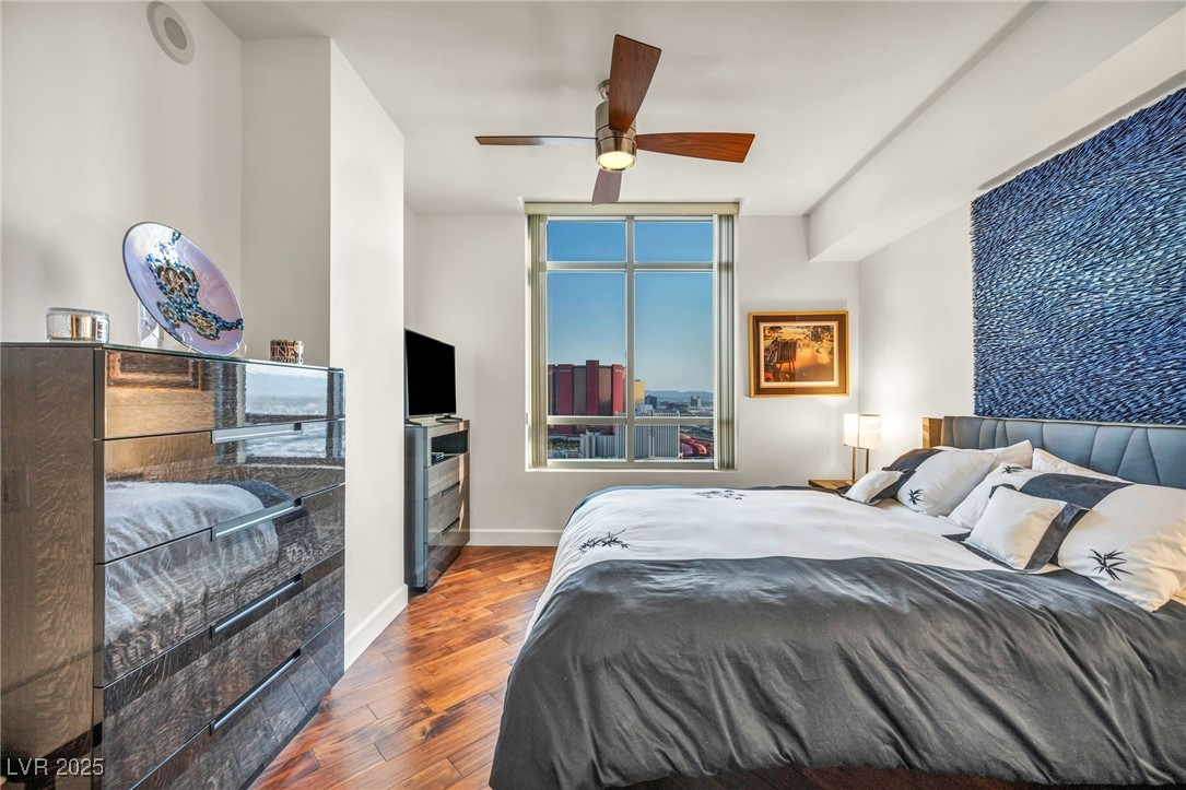 200 West Sahara Avenue 3702