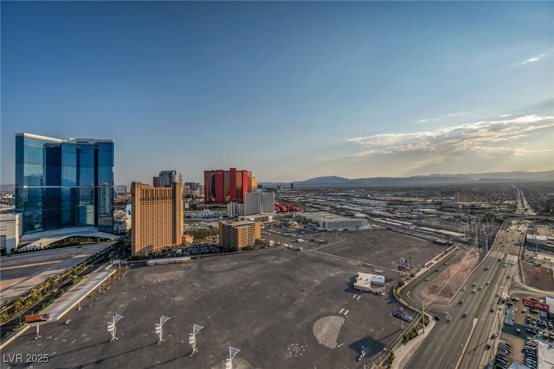 200 West Sahara Avenue 3702