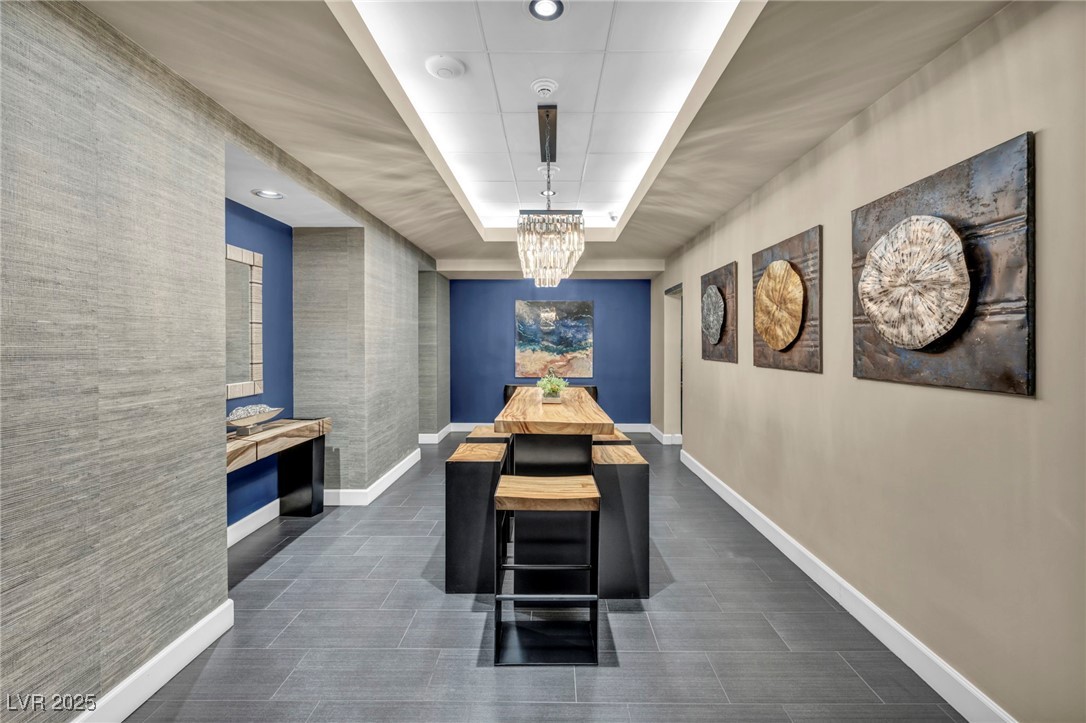 200 West Sahara Avenue 3702