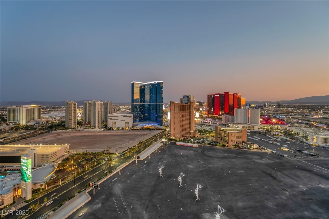 200 West Sahara Avenue 3702