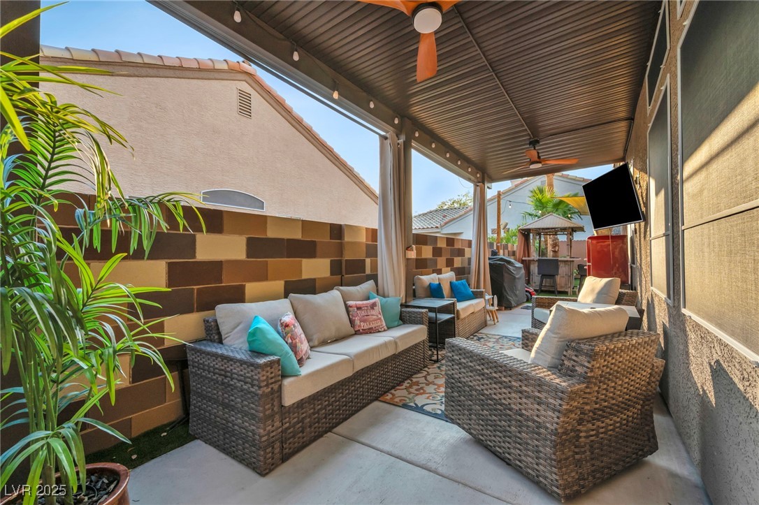 8252 Roselle Court
