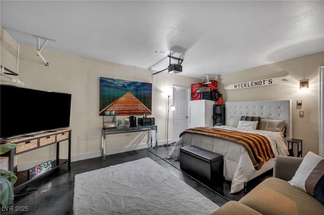8252 Roselle Court