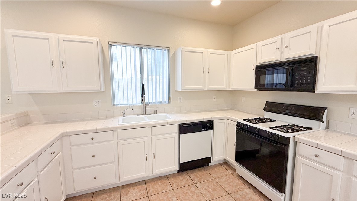 5933 Royal Castle Lane