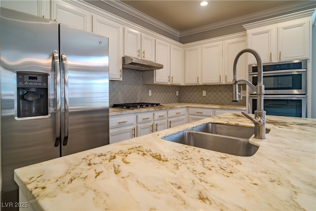 10705 Sprucedale Avenue