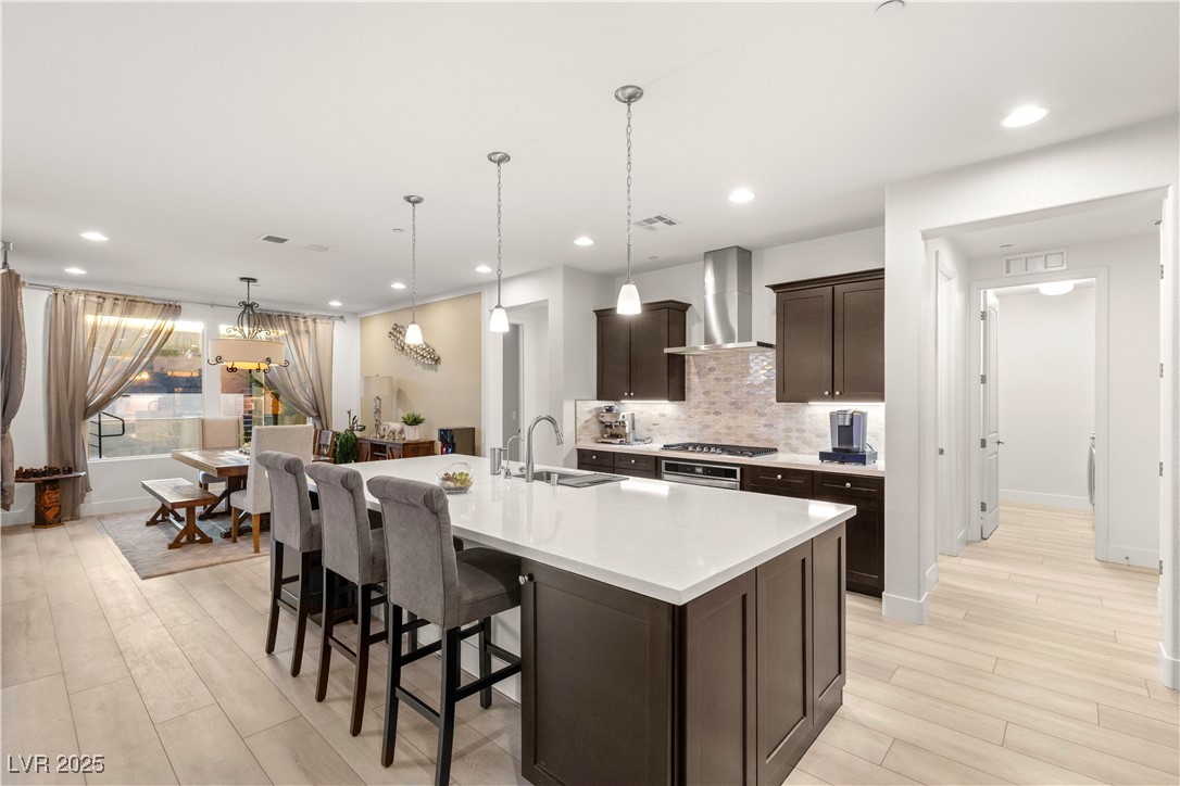 4505 Amazing View Street