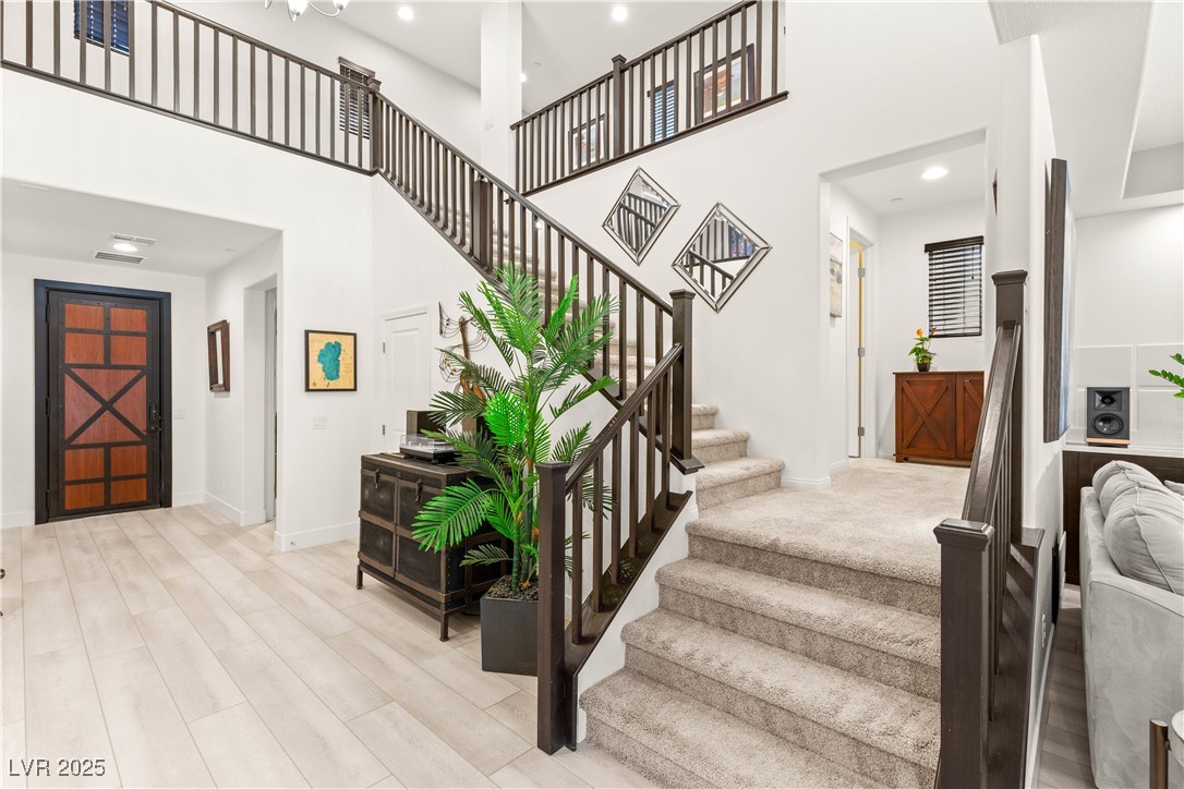 4505 Amazing View Street