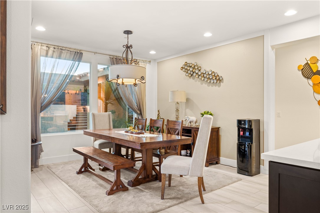 4505 Amazing View Street