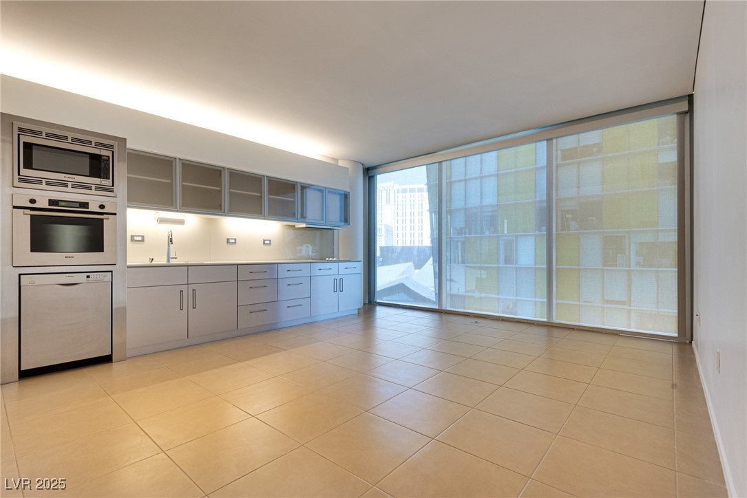 3726 Las Vegas Boulevard 608