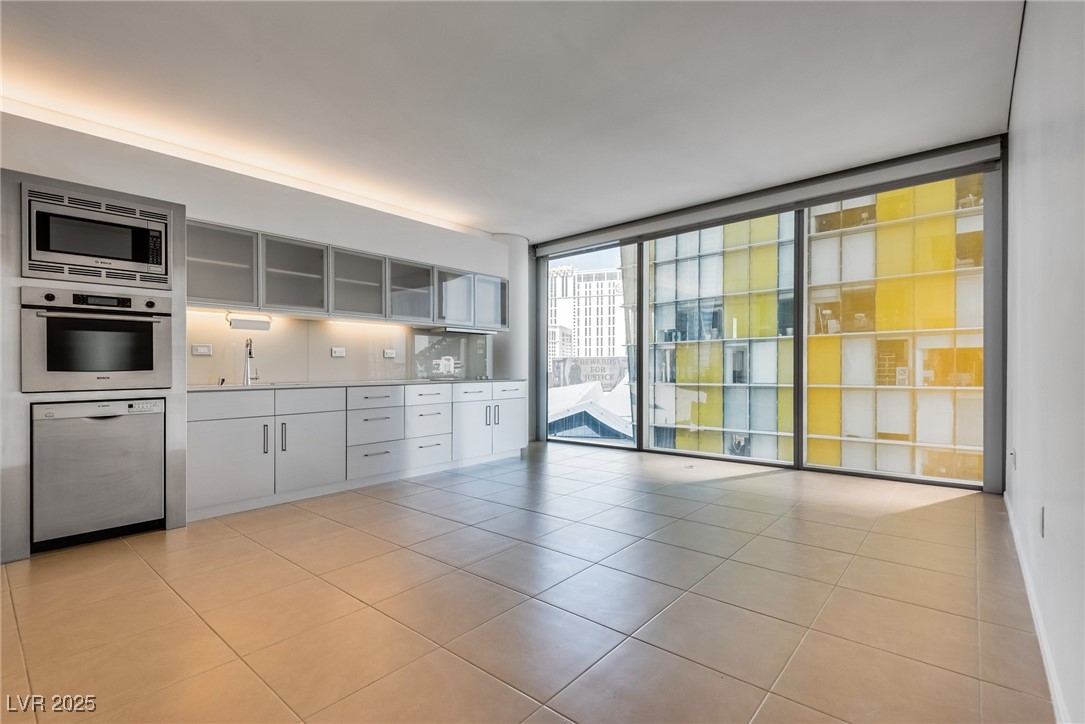 3726 Las Vegas Boulevard 608