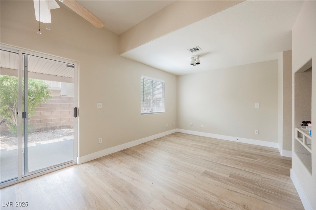 8233 Rocky Bluff Way