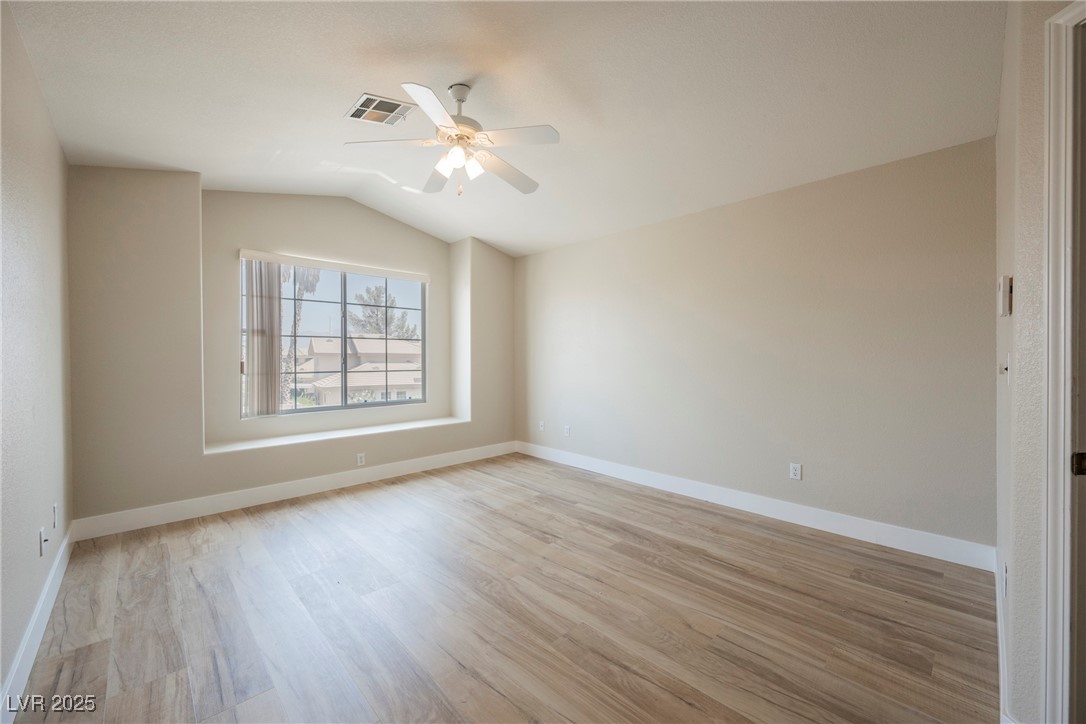 8233 Rocky Bluff Way