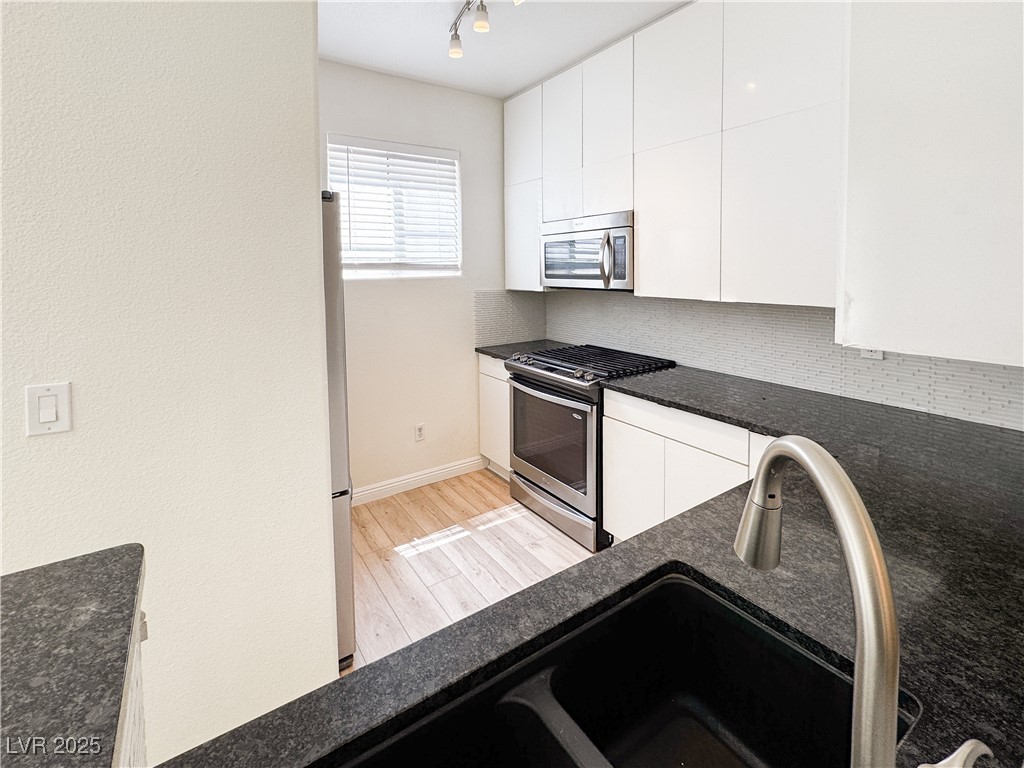 9050 West Warm Springs Road 1062